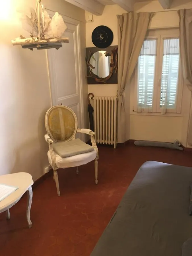 Appartement De Charme Suquet Cannes Apartment
